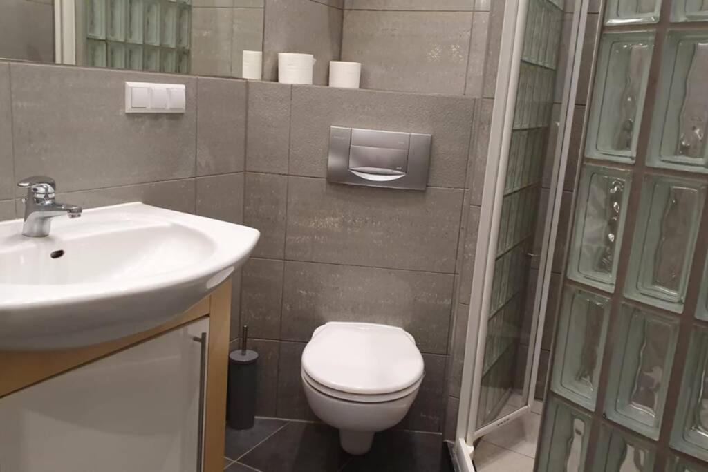 Apartament Bright&comfy -few Min To Main Square *